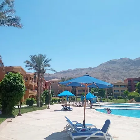 شاليه فاخر بالبانوراما بورتوسخنه للعائلات فقط Porto Sokhna Chalets