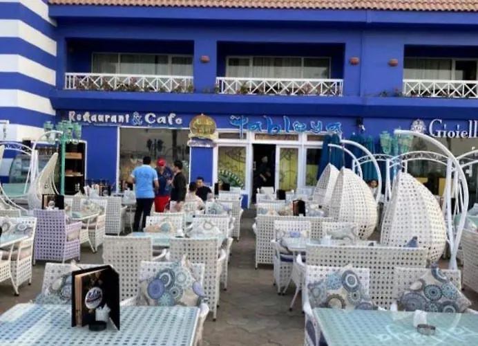 فاخر بالبانوراما بورتوسخنه للعائلات فقط Porto Sokhna Vakantiepark *
