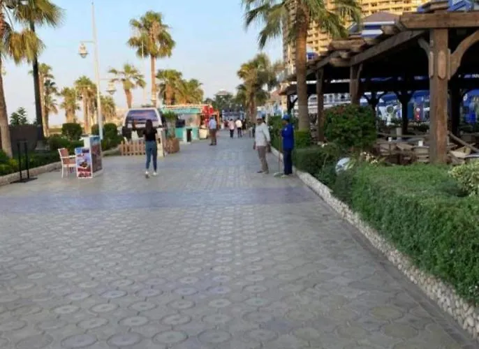 فاخر بالبانوراما بورتوسخنه للعائلات فقط Porto Sokhna