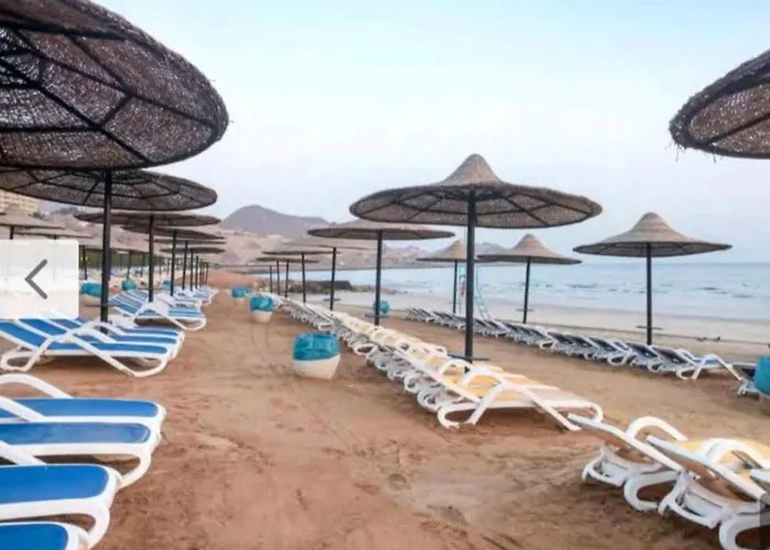 Tatil parkı فاخر بالبانوراما بورتوسخنه للعائلات فقط Porto Sokhna *